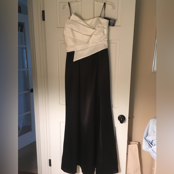 Laundry By Shelli Segal Dresses Nwt Laundry By Shelli Segal